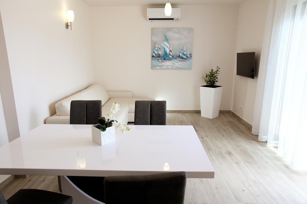 Apartments Villa Aquamarie Trogir Luaran gambar