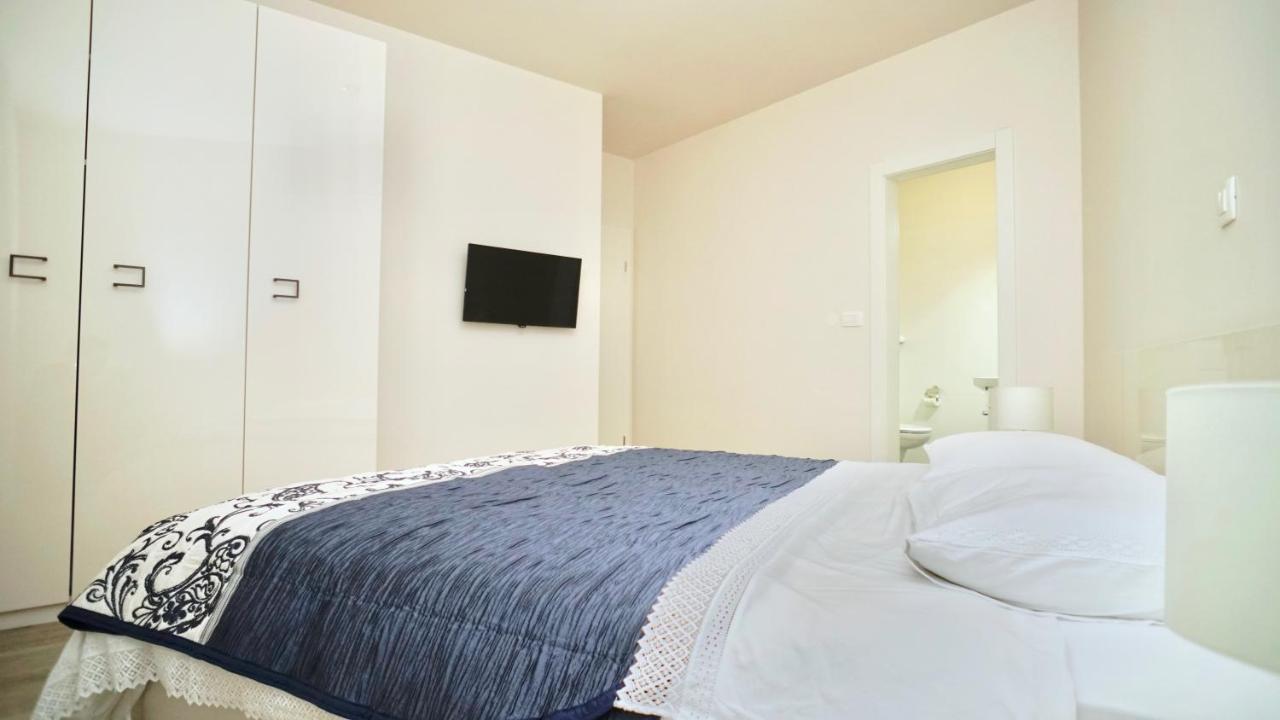 Apartments Villa Aquamarie Trogir Luaran gambar